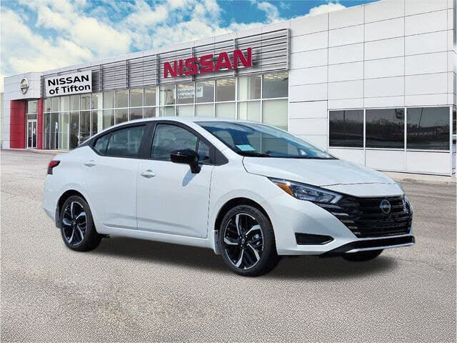 2025 Nissan Versa SR FWD