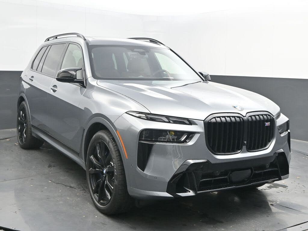 2026 BMW X7 M60i AWD