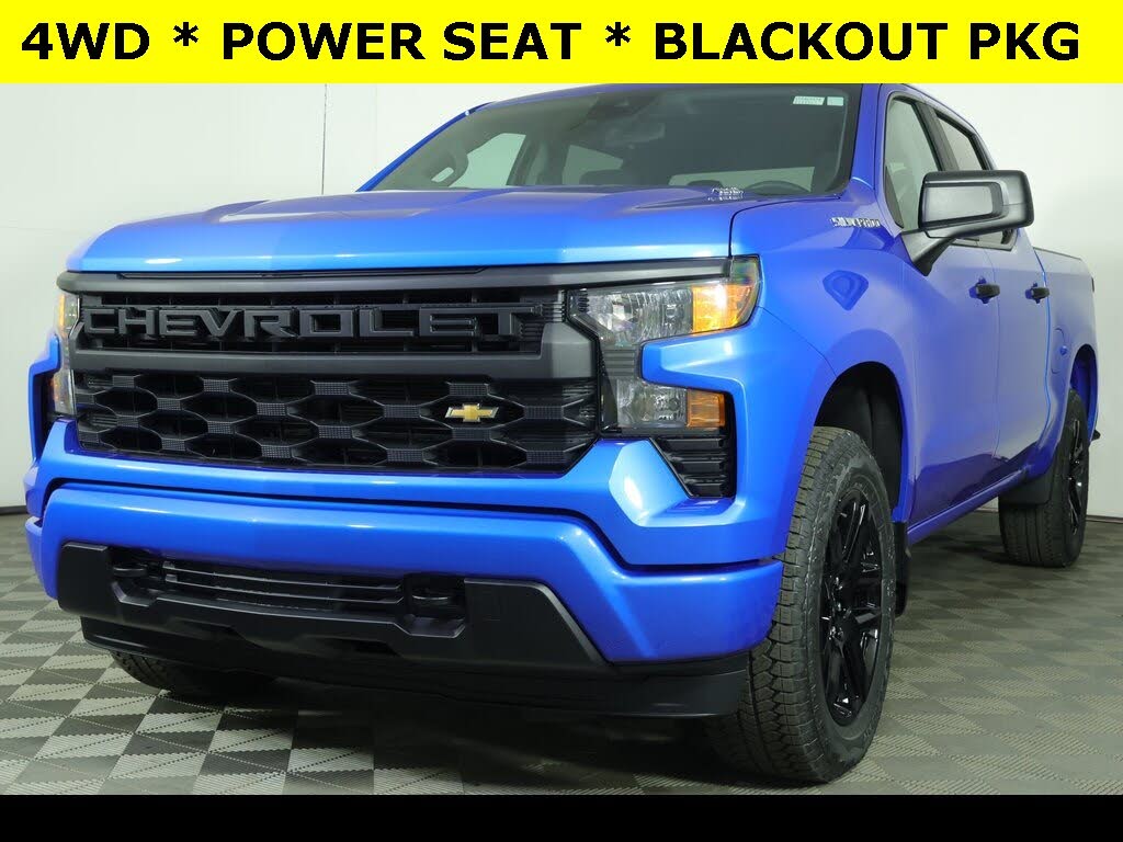 2026 Chevrolet Silverado 1500 Custom Crew Cab 4WD