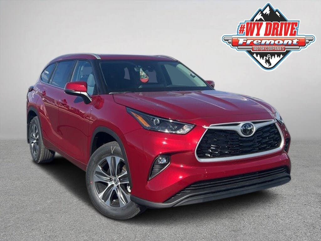 2025 Toyota Highlander XLE AWD