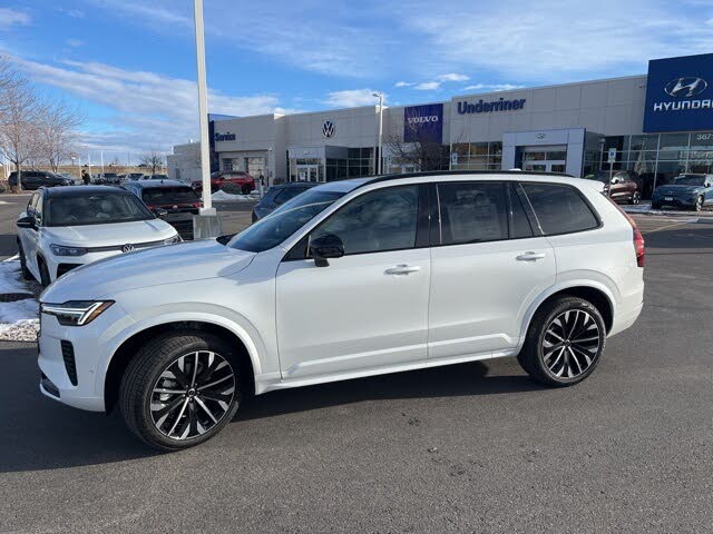 2026 Volvo XC90 B6 Ultra Dark 7-Passenger AWD