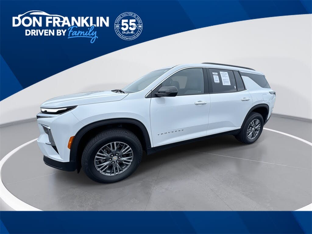 2025 Chevrolet Traverse LT FWD