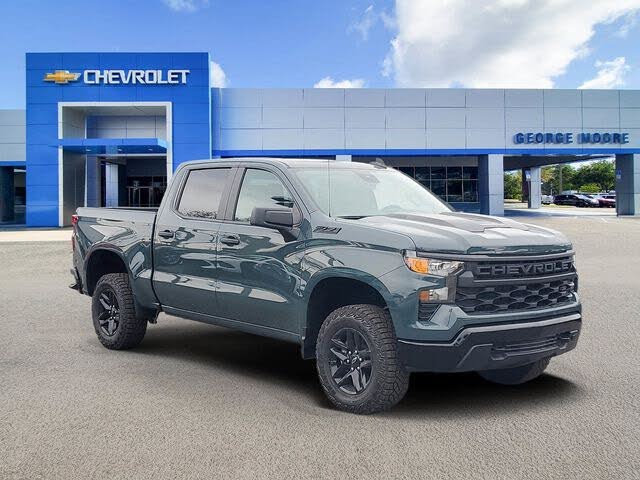 2026 Chevrolet Silverado 1500 Custom Trail Boss Crew Cab 4WD