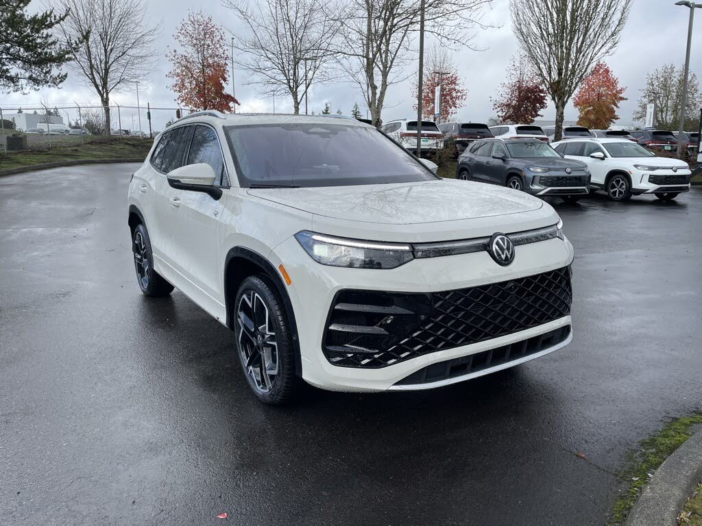 2026 Volkswagen Tiguan SEL R-Line Turbo 4Motion