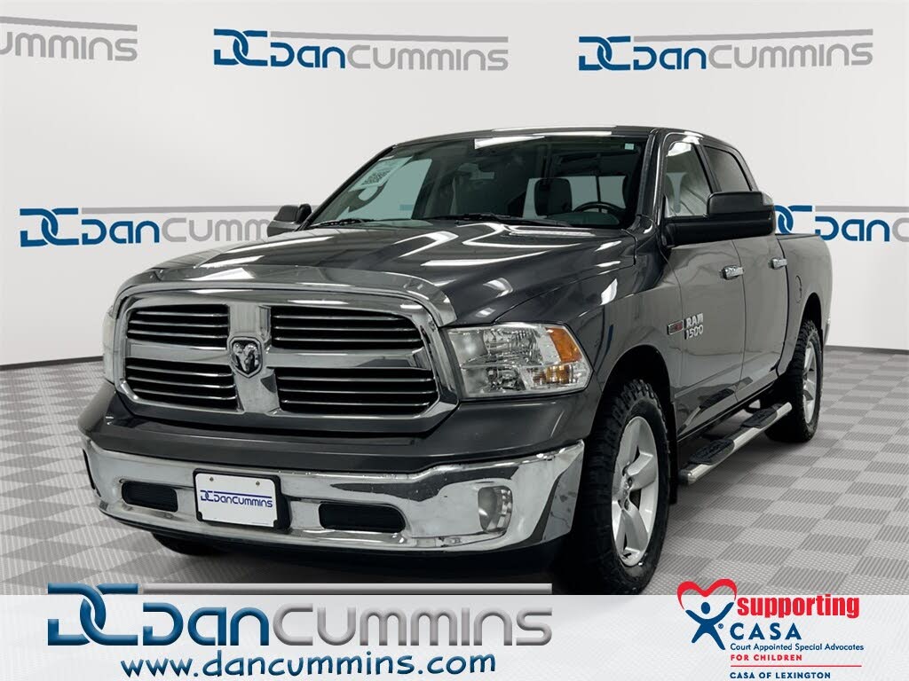 2016 RAM 1500 SLT Crew Cab 4WD