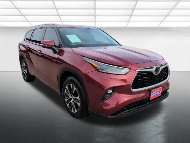 2021 Toyota Highlander XLE FWD