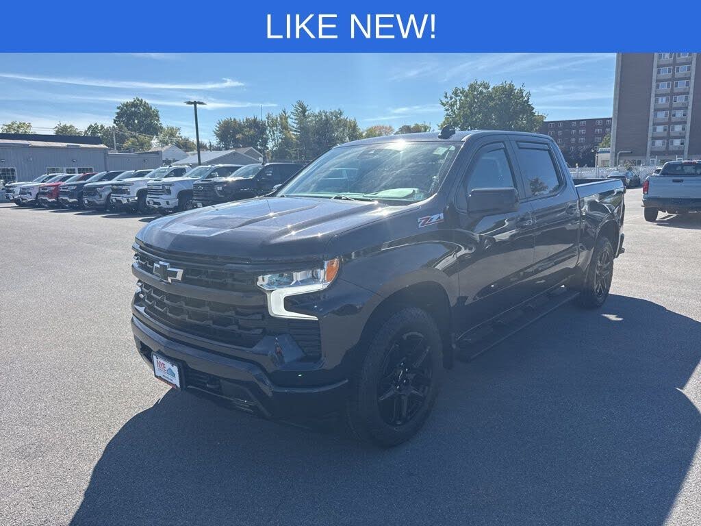 2022 Chevrolet Silverado 1500 RST Crew Cab 4WD