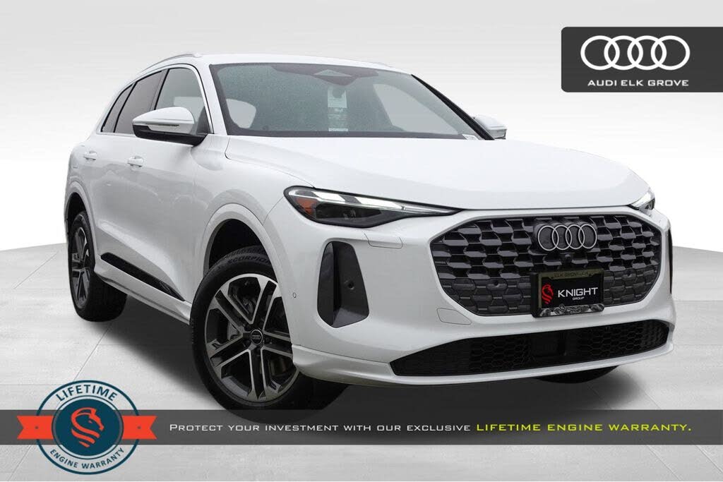 2025 Audi Q5 quattro Premium 40 TFSI