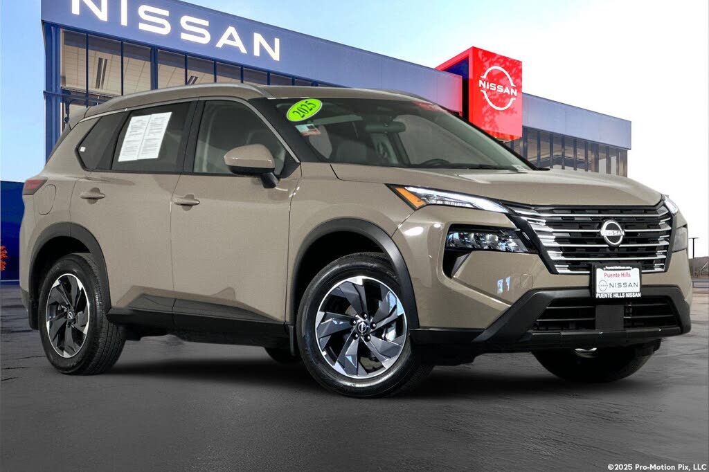 2025 Nissan Rogue SV FWD