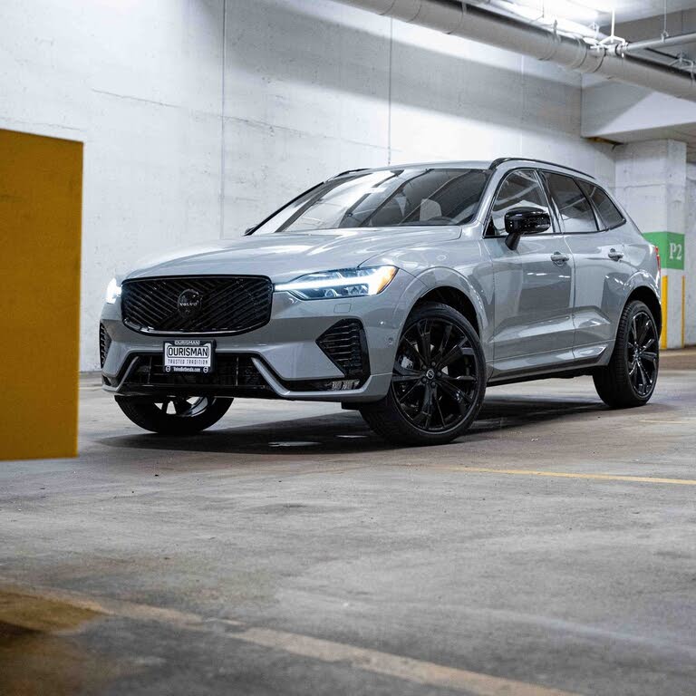 2026 Volvo XC60 B5 Ultra Black Edition AWD