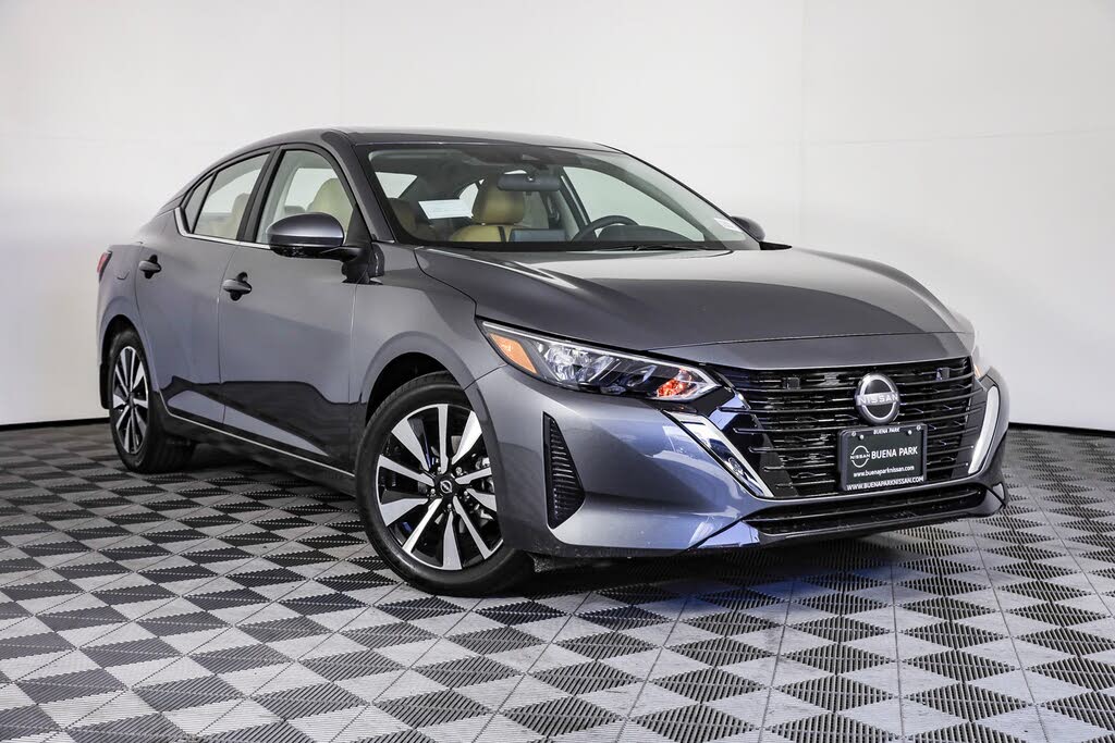 2025 Nissan Sentra SV FWD