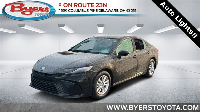 2025 Toyota Camry LE FWD