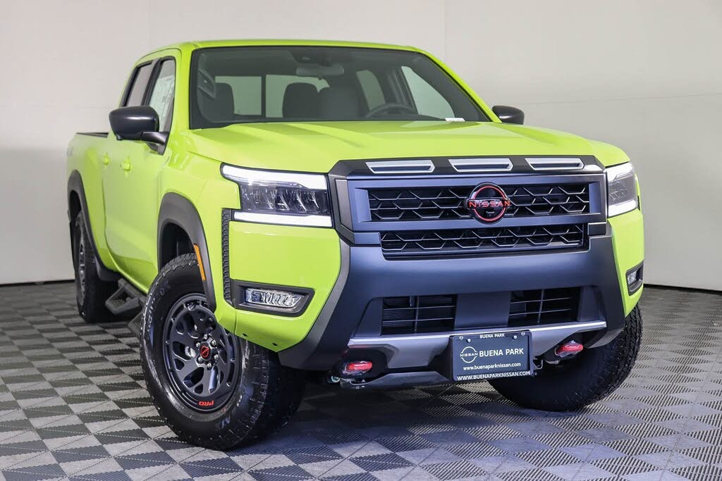 2026 Nissan Frontier PRO-4X Crew Cab LB 4WD