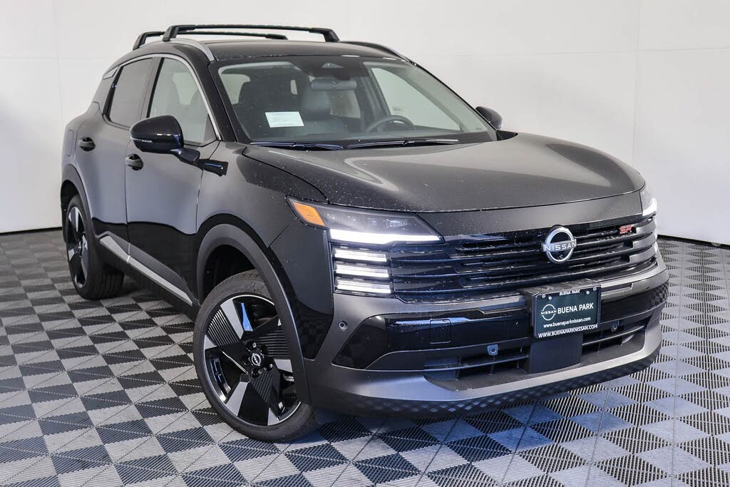 2026 Nissan Kicks SR FWD