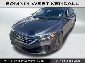 Volkswagen Passat 2.0T R-Line FWD