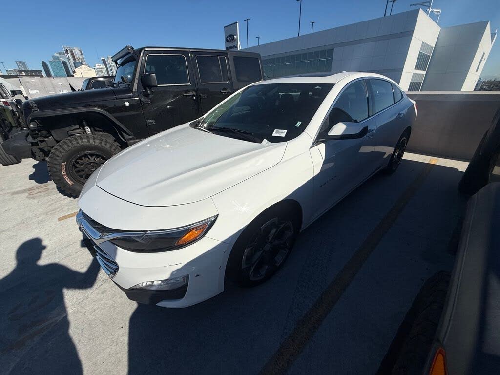 2023 Chevrolet Malibu LT with 1LT FWD