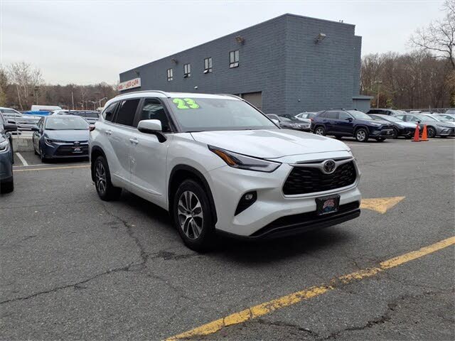 2023 Toyota Highlander XLE AWD