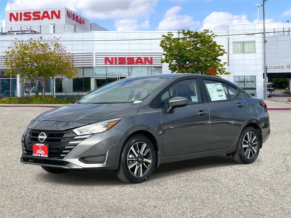 2025 Nissan Versa SV FWD