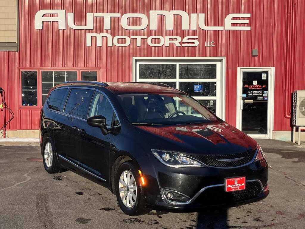 2018 Chrysler Pacifica Touring L FWD