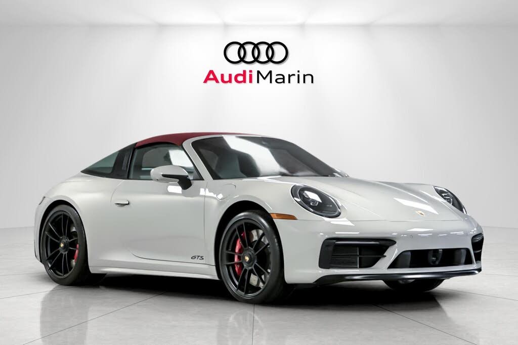 2022 Porsche 911 Targa 4 GTS Cabriolet AWD