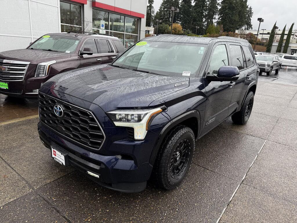 2023 Toyota Sequoia Platinum 4WD