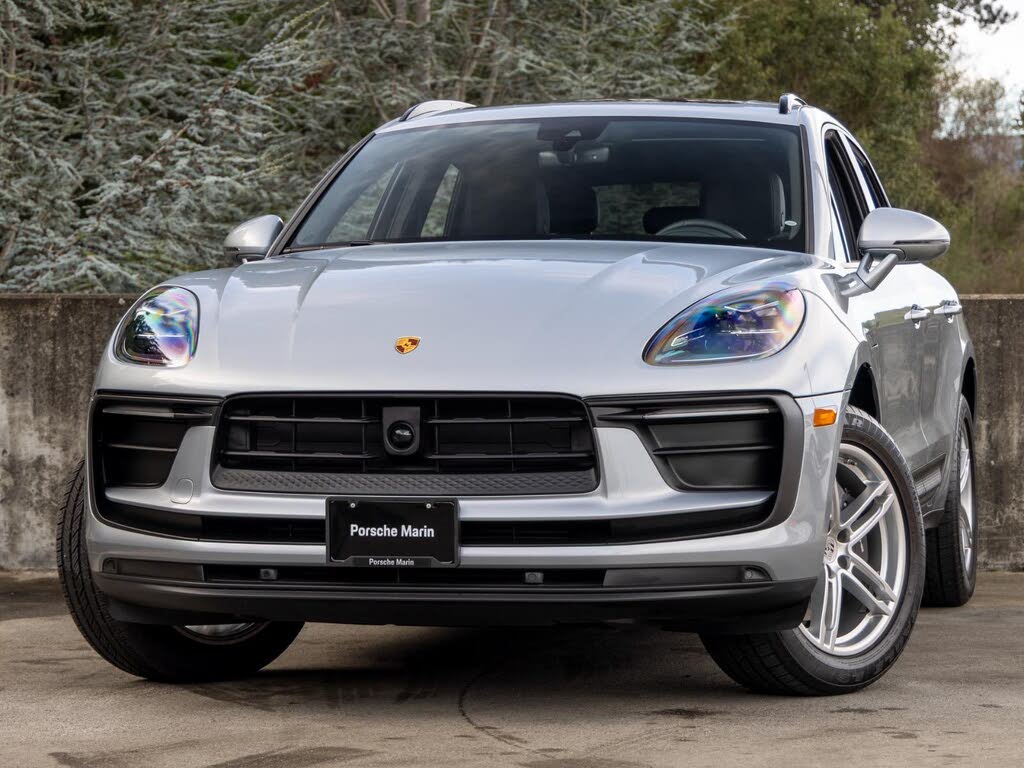 2025 Porsche Macan AWD