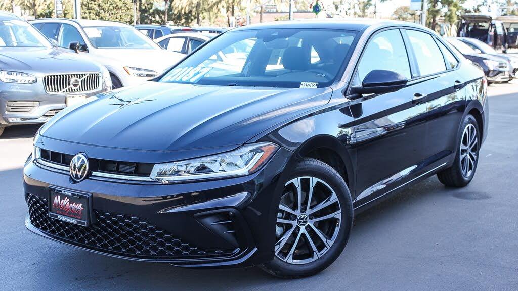 2025 Volkswagen Jetta Sport FWD