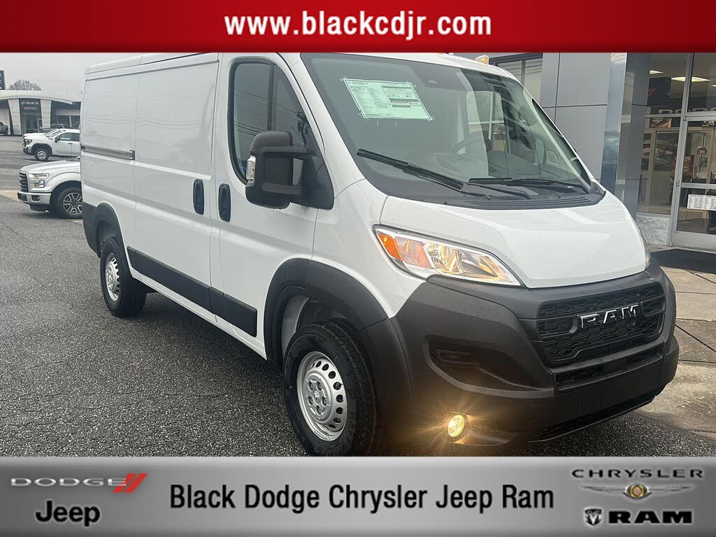 2026 RAM ProMaster 2500 Tradesman 136 Low Roof Cargo Van FWD