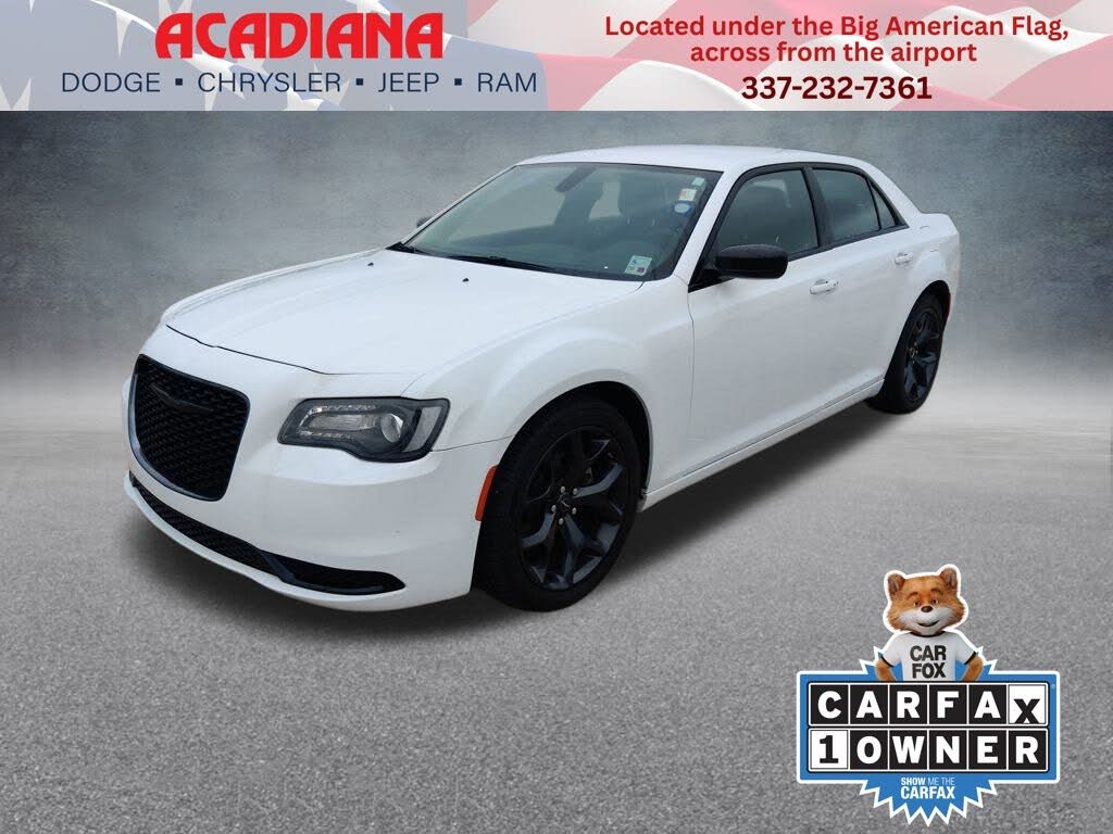 2023 Chrysler 300 Touring RWD