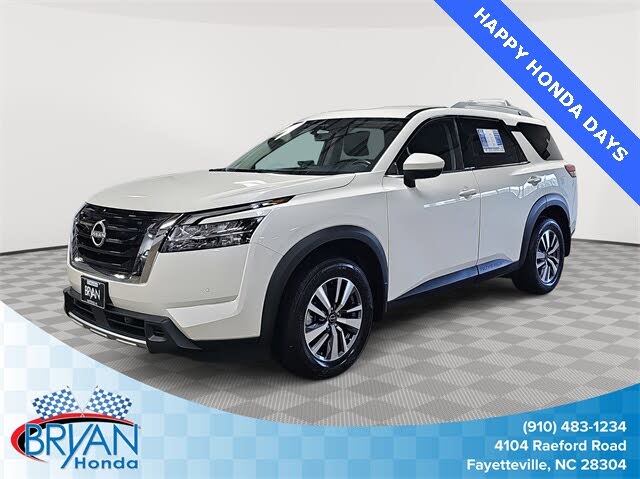 2023 Nissan Pathfinder SL FWD
