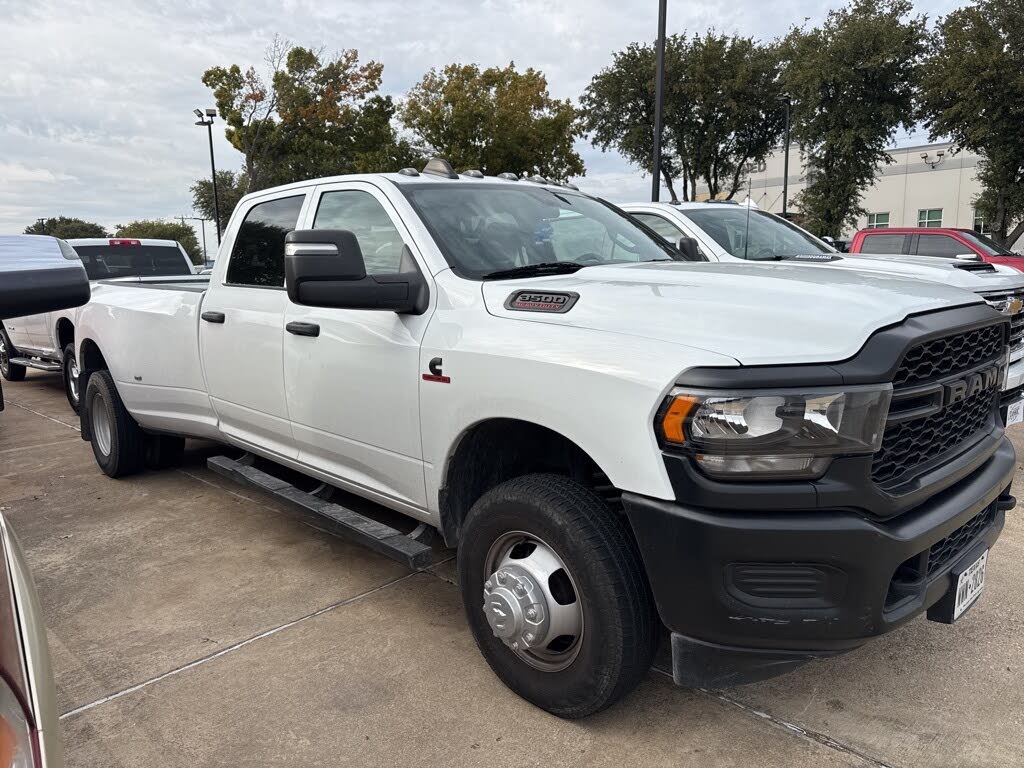 2023 RAM 3500 Tradesman Crew Cab LB DRW 4WD