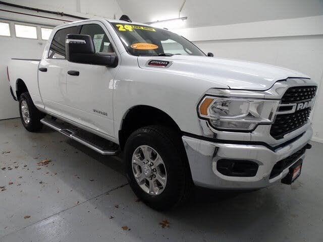 2024 RAM 2500 Big Horn Crew Cab 4WD