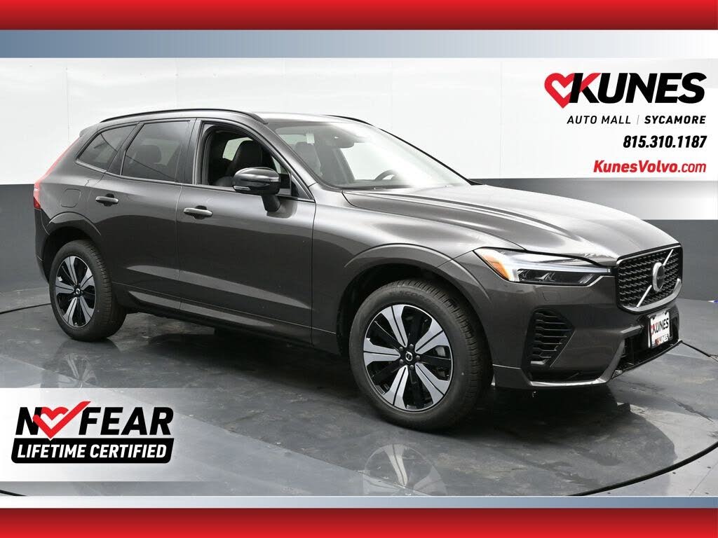 2025 Volvo XC60 Recharge T8 Core Dark Theme eAWD