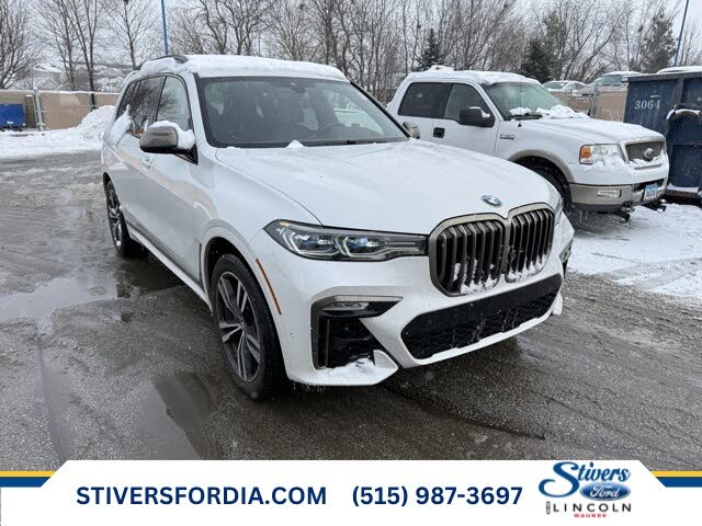 2022 BMW X7 M50i AWD