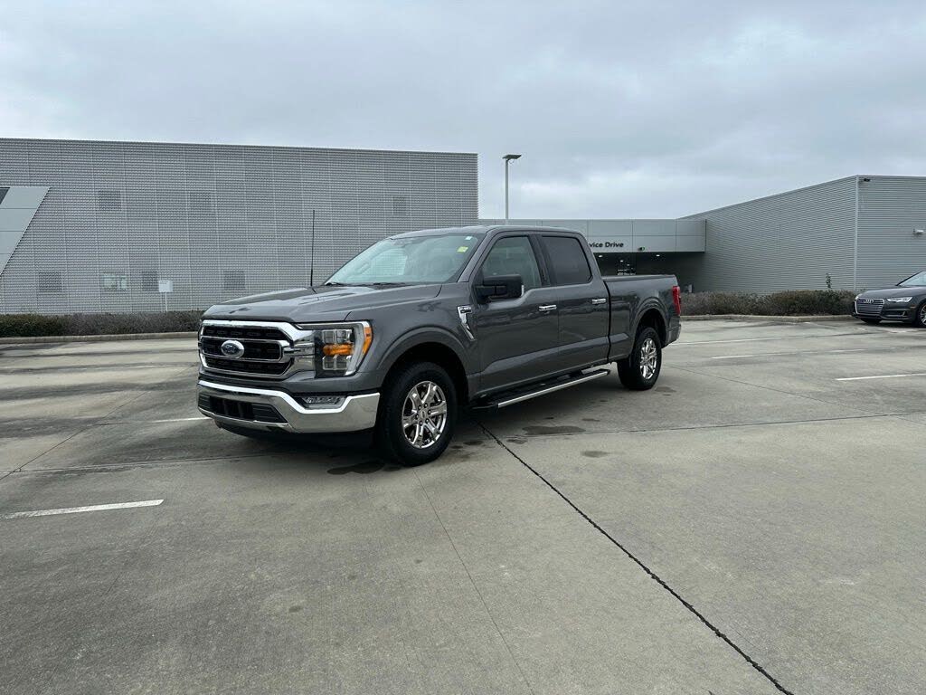 2022 Ford F-150 XLT SuperCrew RWD