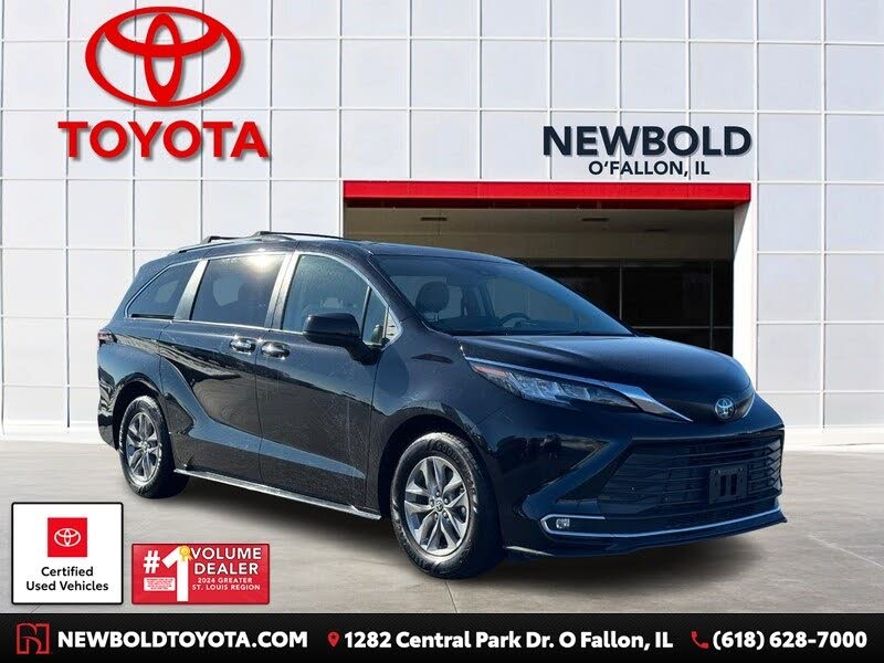 2022 Toyota Sienna XLE 7-Passenger AWD