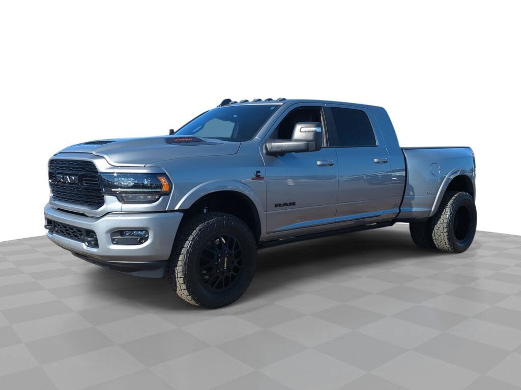 2024 RAM 3500 Limited Mega Cab DRW 4WD