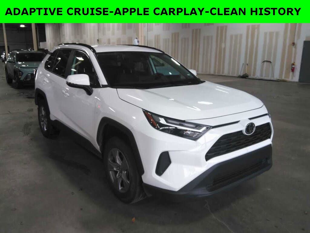 2024 Toyota RAV4 XLE FWD