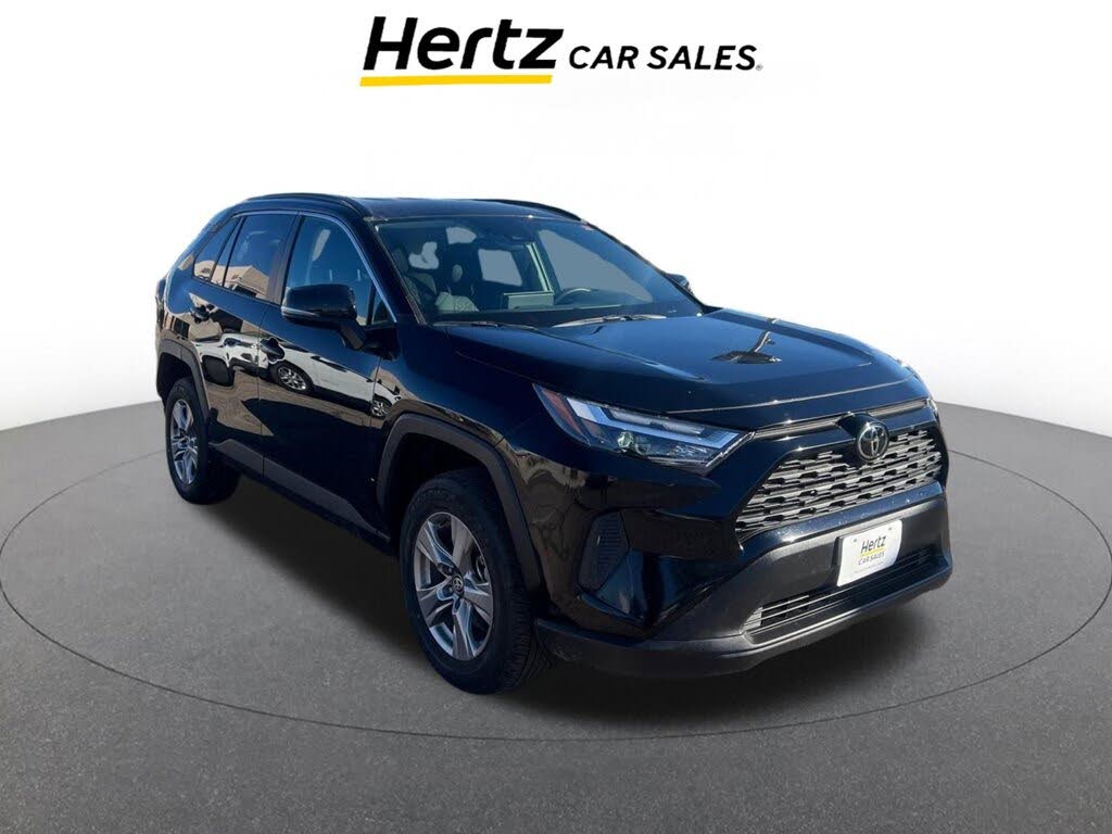 2025 Toyota RAV4 XLE FWD