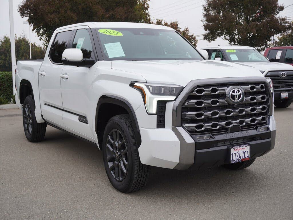 2025 Toyota Tundra Platinum CrewMax Cab 4WD