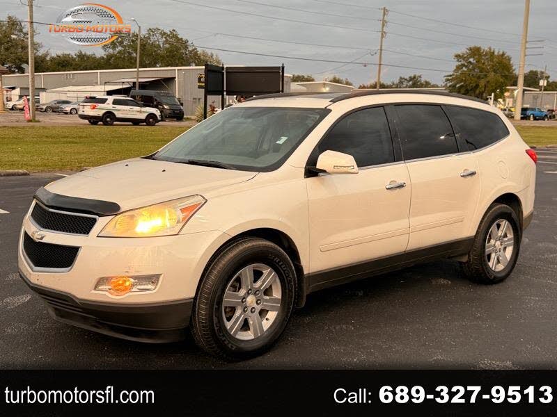 2011 Chevrolet Traverse 2LT FWD
