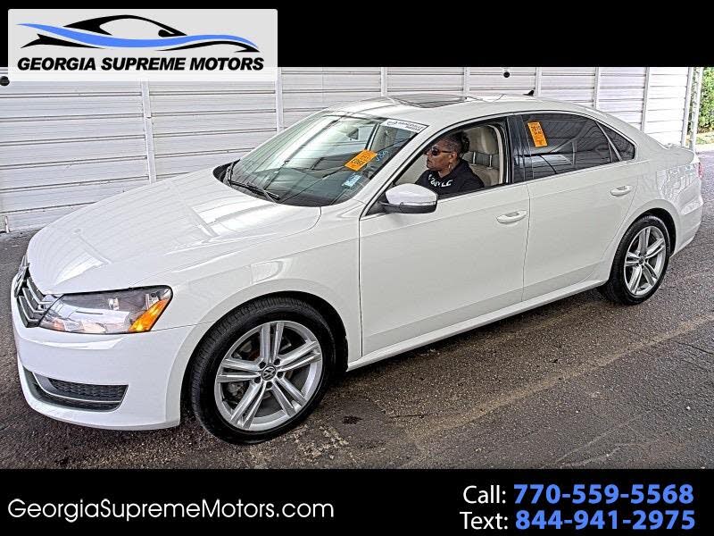 2015 Volkswagen Passat 2.0L TDI SE FWD with Sunroof and Navigation