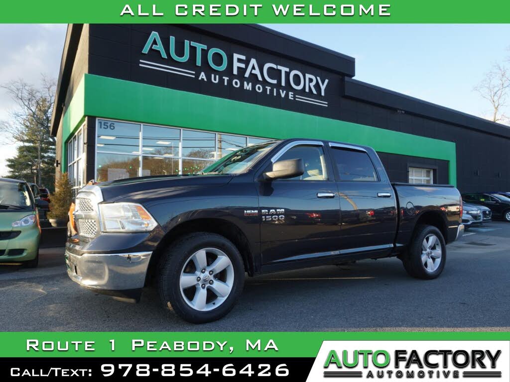 2017 RAM 1500 SLT Crew Cab 4WD