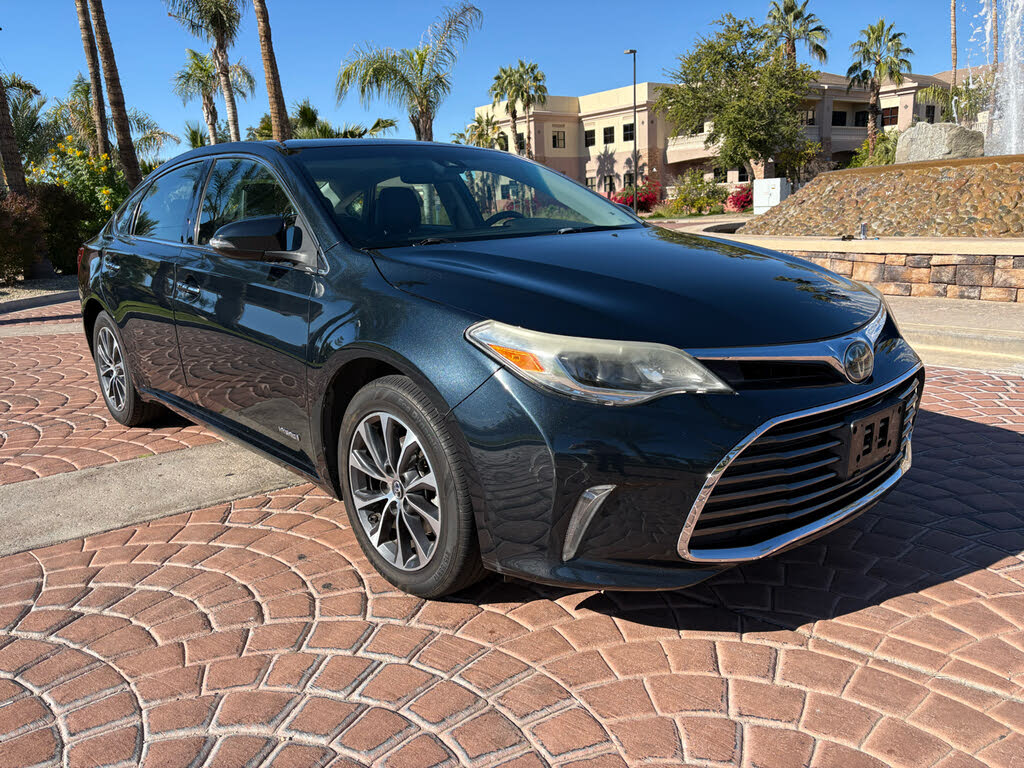 2018 Toyota Avalon Hybrid XLE Plus FWD