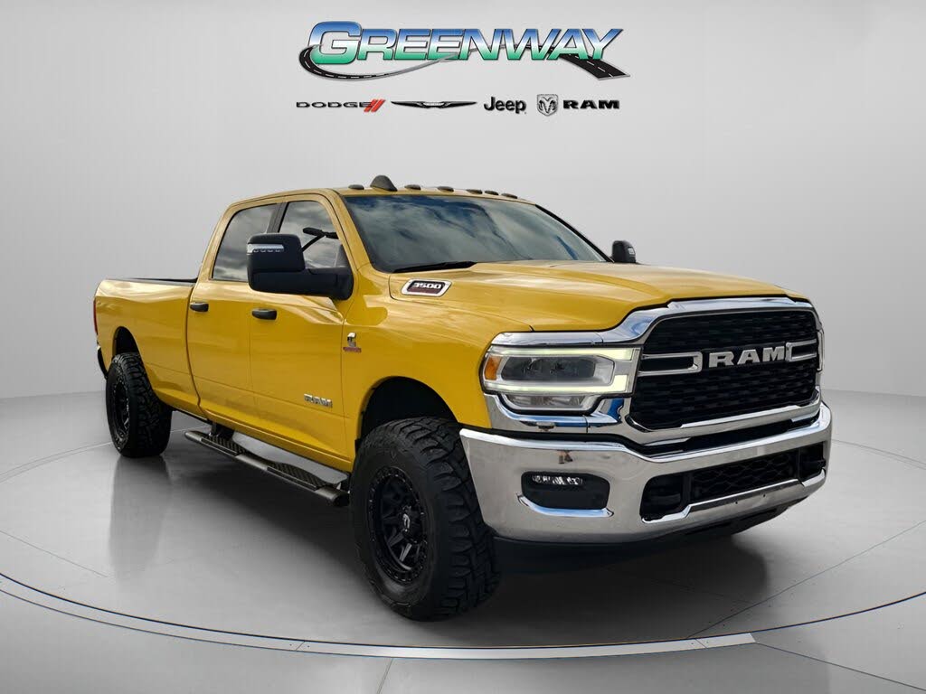 2023 RAM 3500 Big Horn Crew Cab LB 4WD