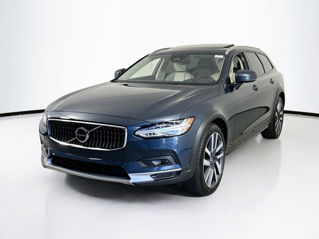 2025 Volvo V90 Cross Country B6 Ultra AWD