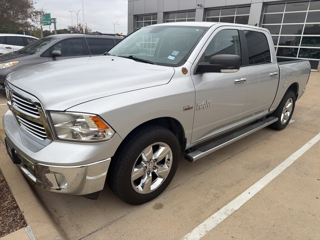2015 RAM 1500 Lone Star Crew Cab RWD