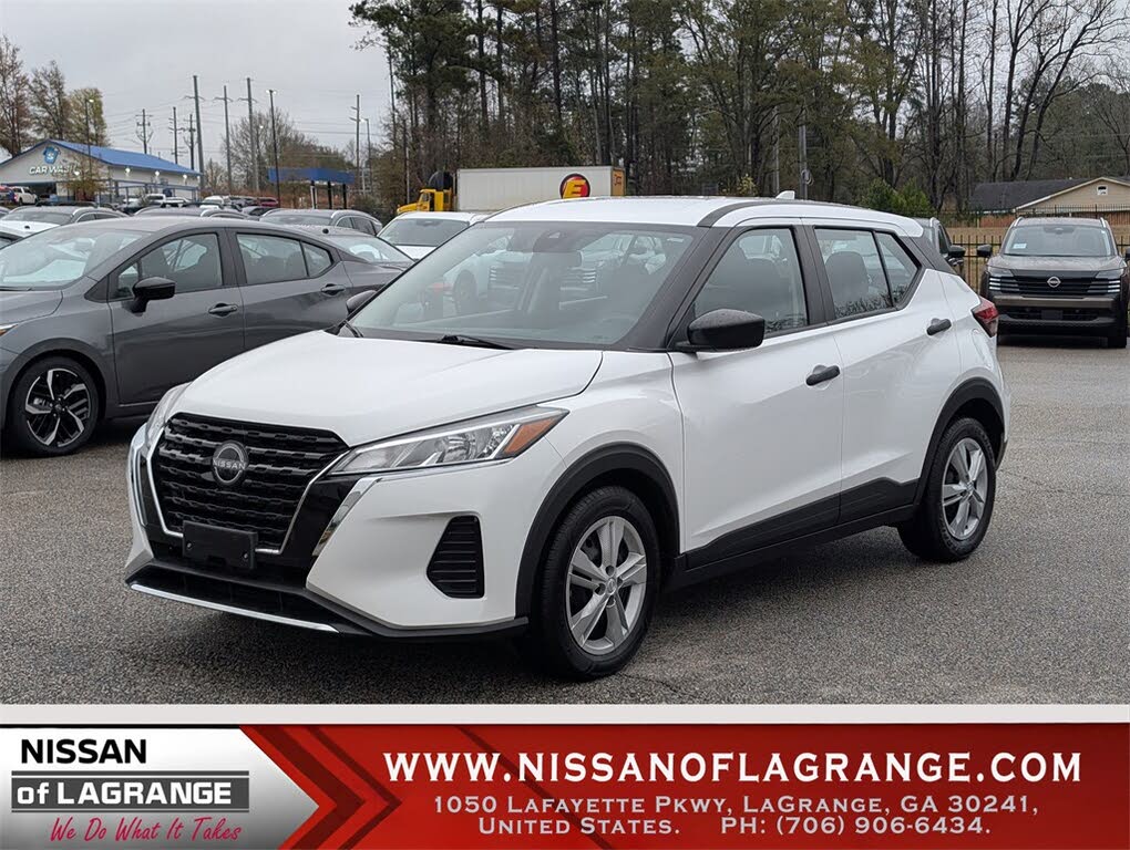 2023 Nissan Kicks S FWD