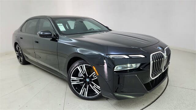 2024 BMW 7 Series 740i RWD