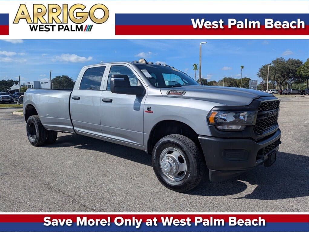 2024 RAM 3500 Tradesman Crew Cab LB DRW 4WD